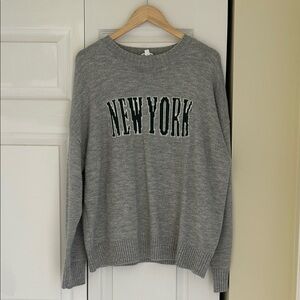 Le Lis Gray 'New York' Crew Neck Sweater